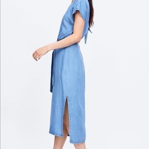 NWT’s Zara Jean Dress With BackOut Slit Medium